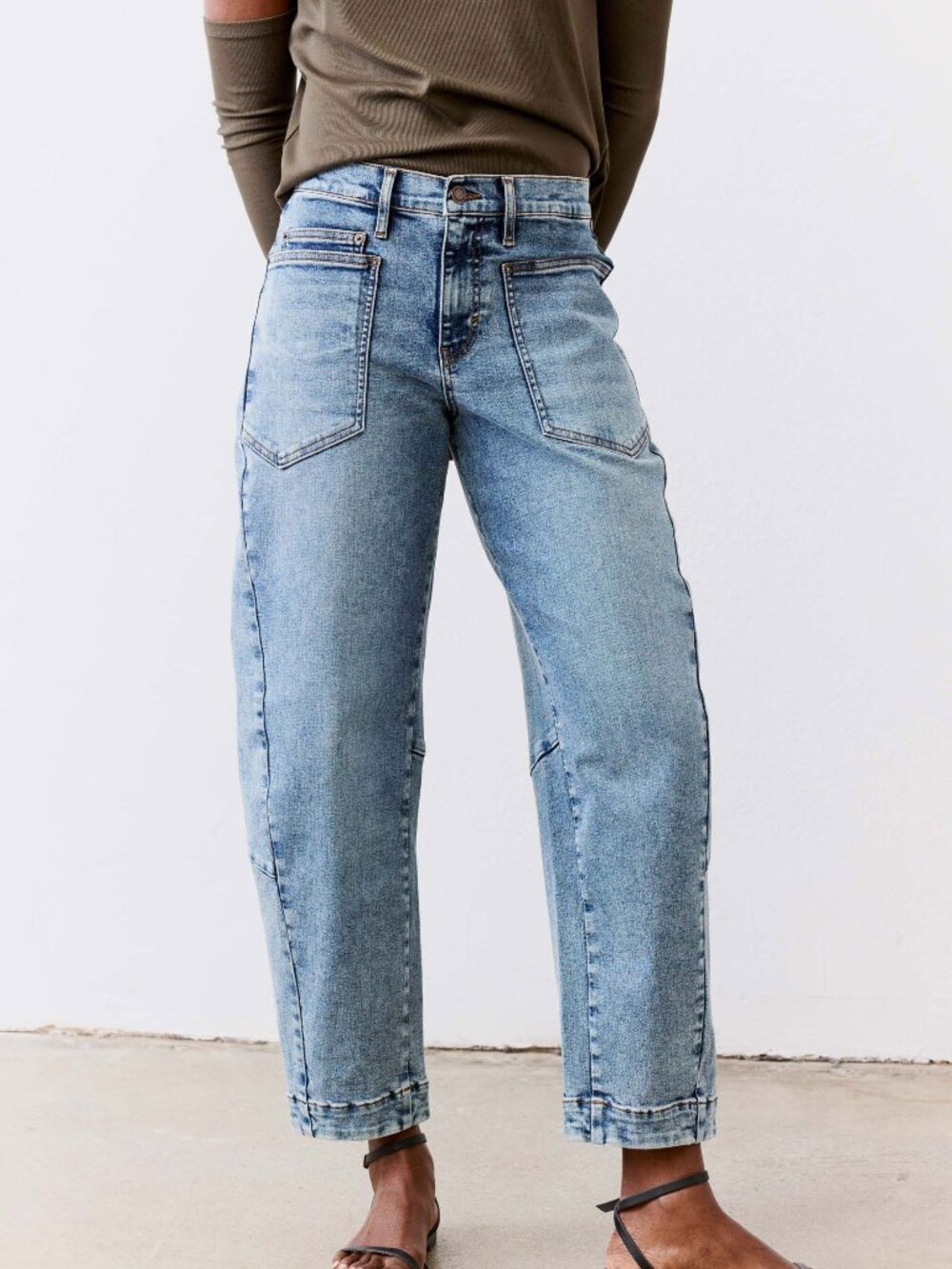 Ruti the Petite Slouchy Jeans in Vintage Wave